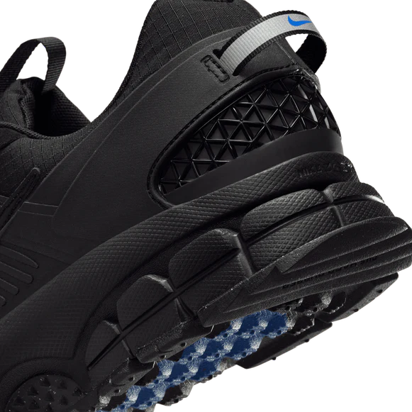 Nike Zoom Vomero Roam Black Sneaker