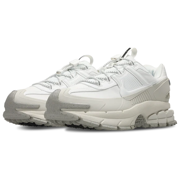 Nike Zoom Vomero Roam White Sneaker