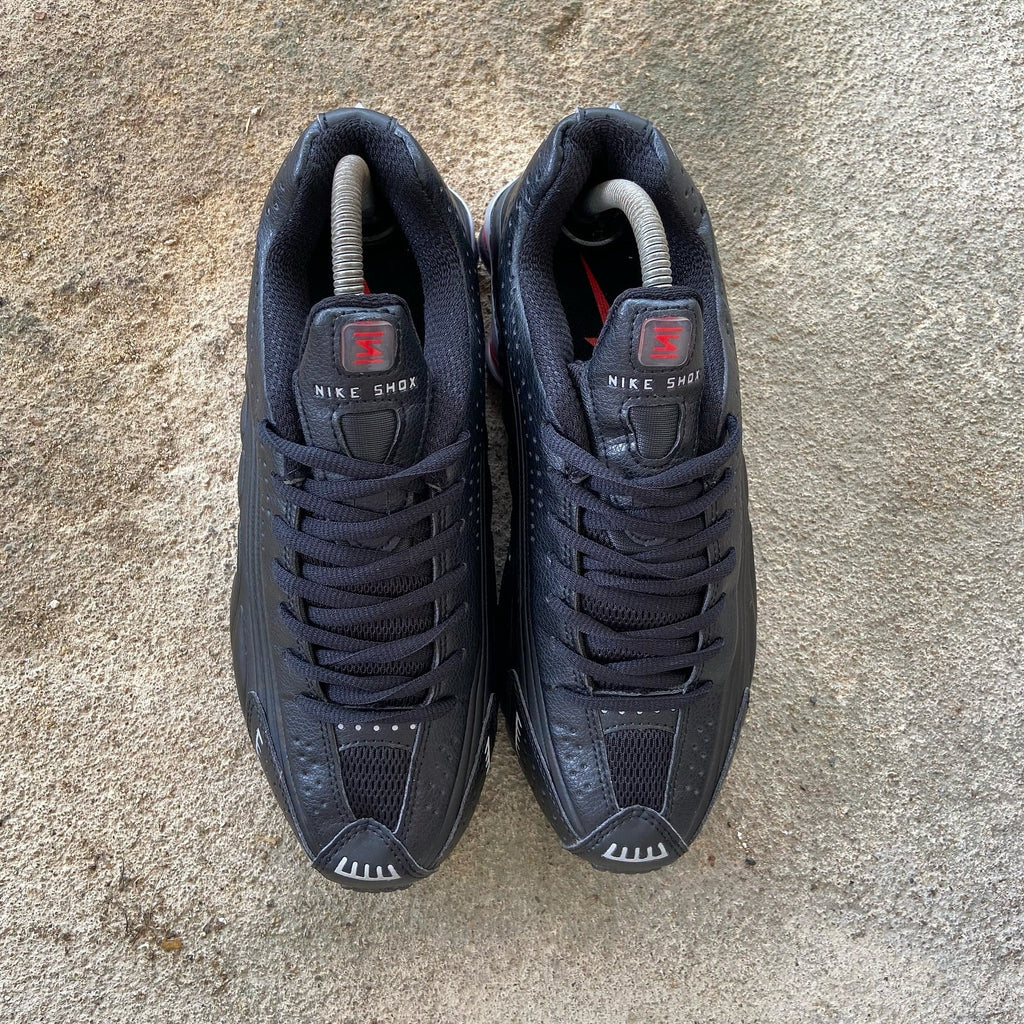 Nike Shox R4 " Black Red "