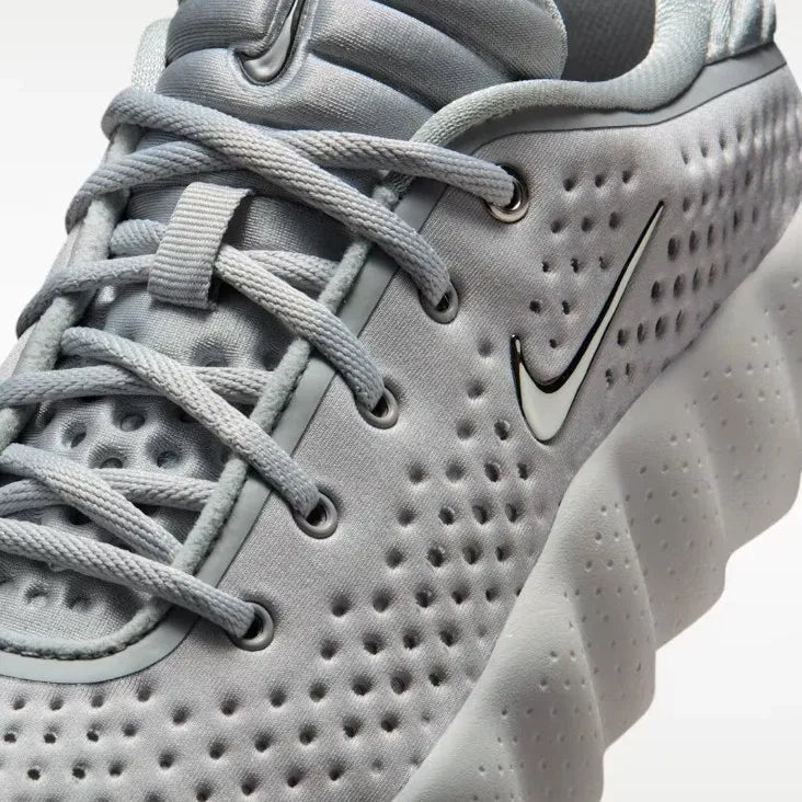 Nike Mind 'Smoke Light'