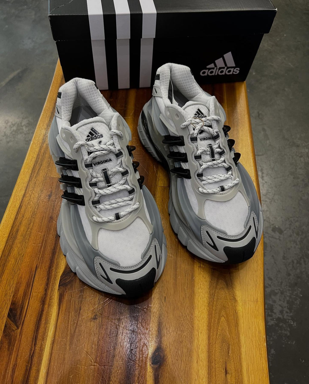 Adidas x Pharrell Williams Adistar Jellyfish sneakers