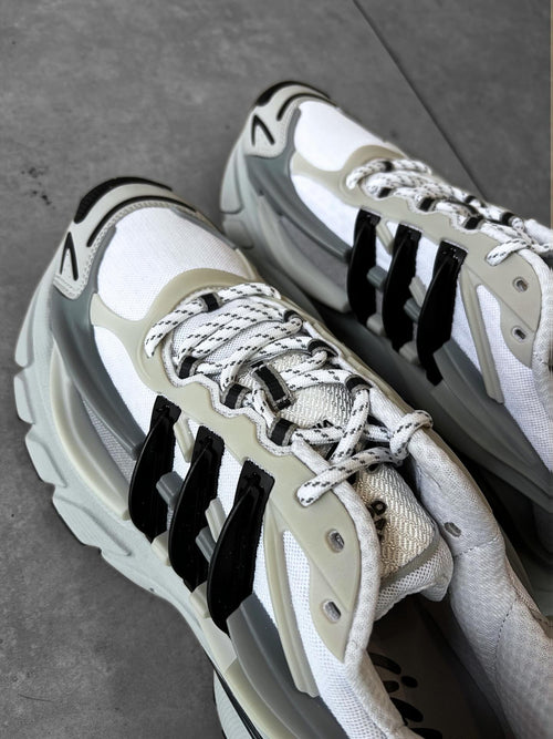Adidas x Pharrell Williams Adistar Jellyfish sneakers